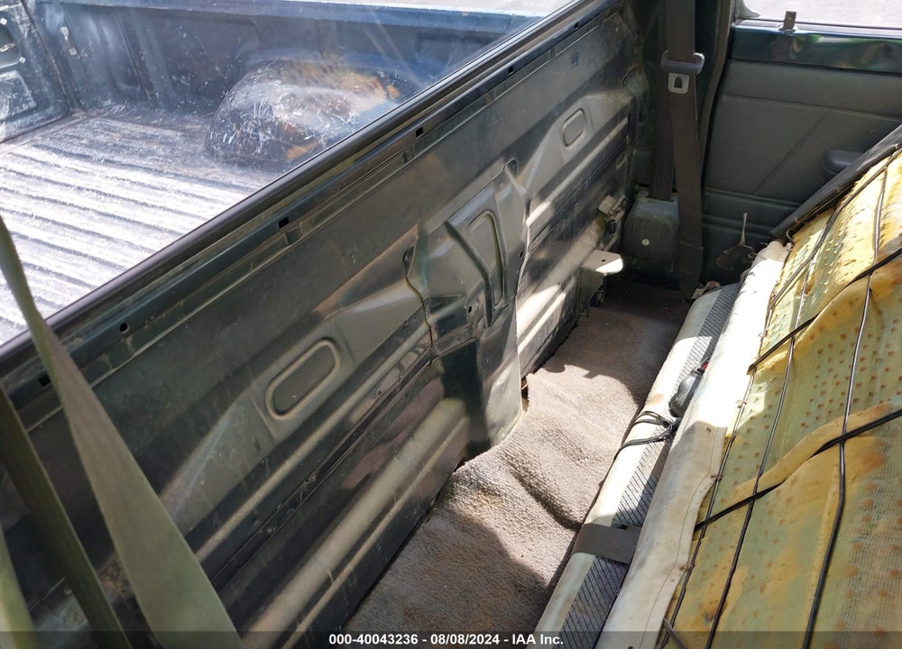 1994 TOYOTA PICKUP 1/2 TON SHORT WHEELBASE VIN: JT4RN81A0R5189585