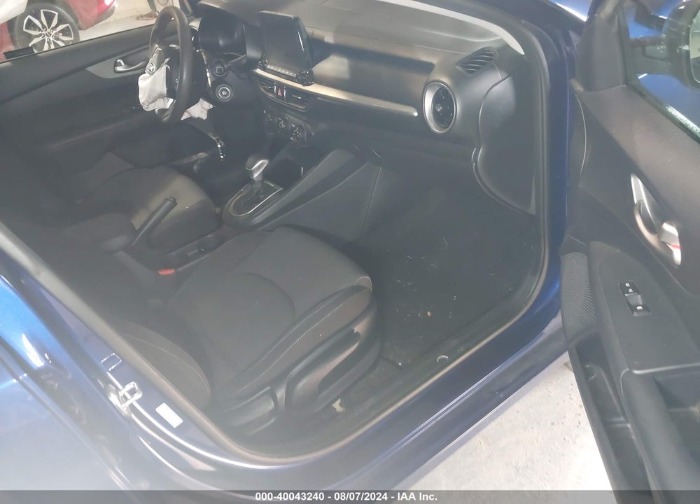 2021 KIA FORTE LXS VIN: 3KPF24AD1ME287892