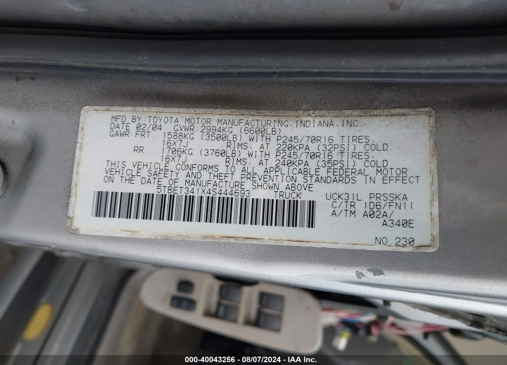 2004 TOYOTA TUNDRA SR5 V8 VIN: 5TBET341X4S444693