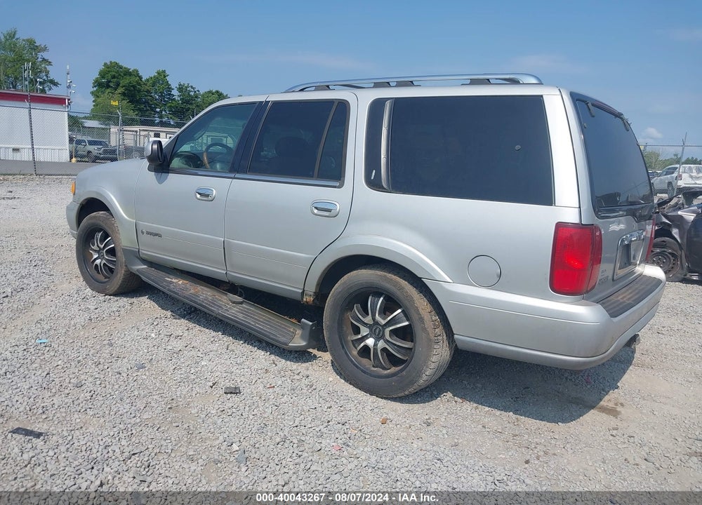 2000 LINCOLN NAVIGATOR VIN: 5LMPU28A8YLJ00197