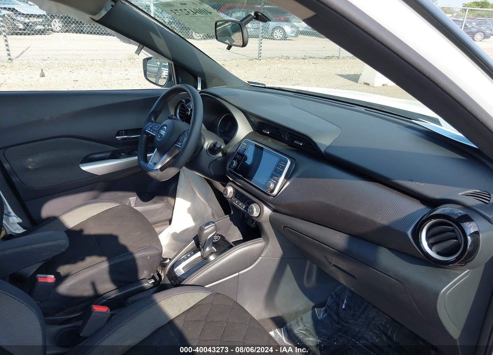 2018 NISSAN KICKS SV VIN: 3N1CP5CU4JL545257