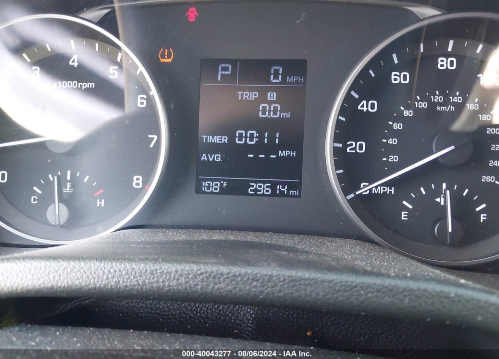 2018 HYUNDAI ELANTRA SE VIN: 5NPD74LF4JH376323