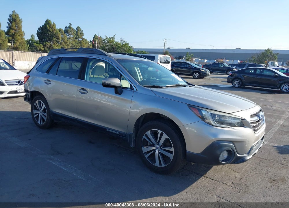 2018 SUBARU OUTBACK 2.5I LIMITED VIN: 4S4BSANC0J3211481