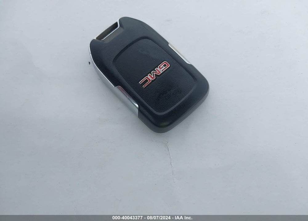 2019 GMC SIERRA 1500 SLT VIN: 1GTP8DED8KZ215604