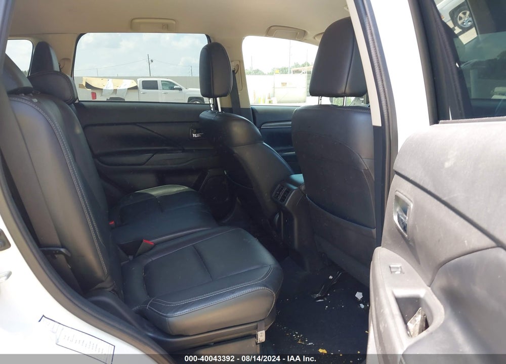 2019 MITSUBISHI OUTLANDER SEL VIN: JA4AD3A31KZ038042
