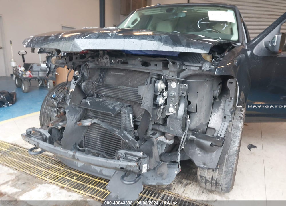 2015 LINCOLN NAVIGATOR L VIN: 5LMJJ3HT3FEJ02592