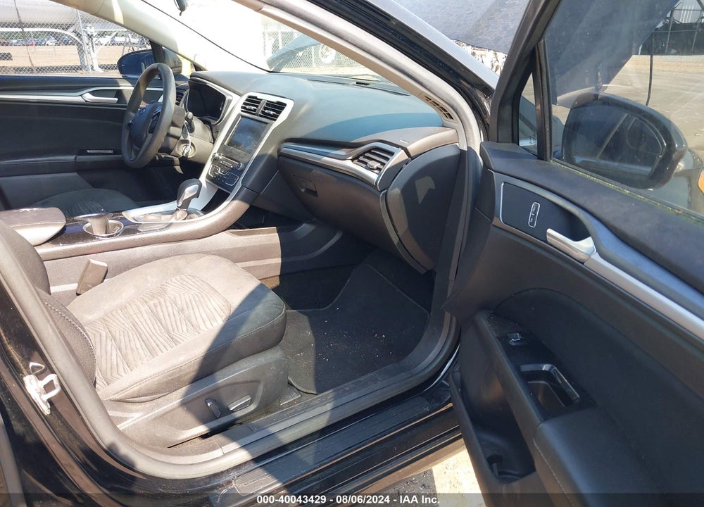 2016 FORD FUSION SE VIN: 1FA6P0HD3G5121721