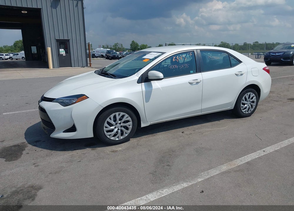 2017 TOYOTA COROLLA LE VIN: 5YFBURHE5HP634701