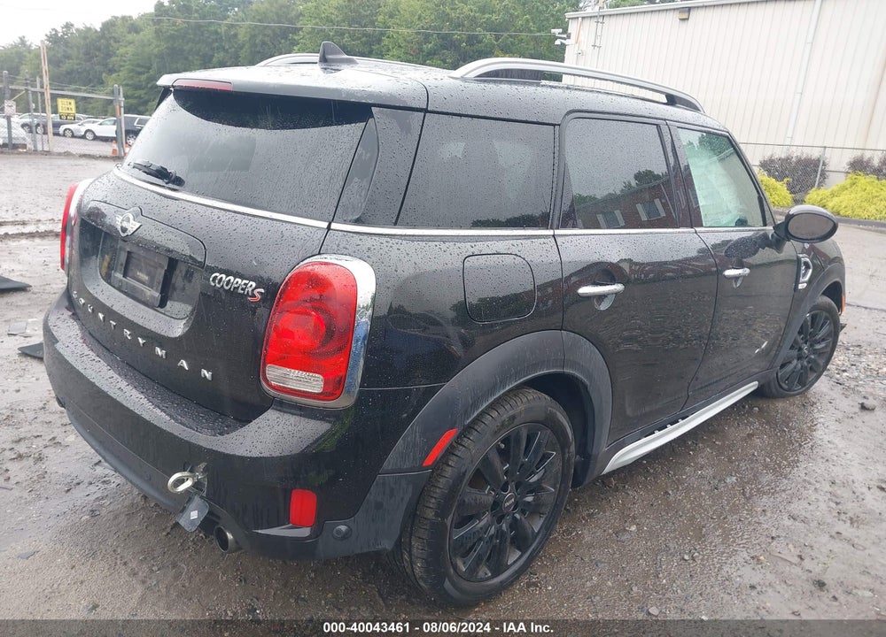 2018 MINI COUNTRYMAN COOPER S VIN: WMZYT5C3XJ3E62162