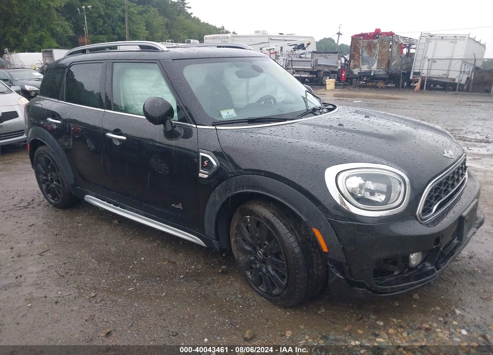 2018 MINI COUNTRYMAN COOPER S VIN: WMZYT5C3XJ3E62162