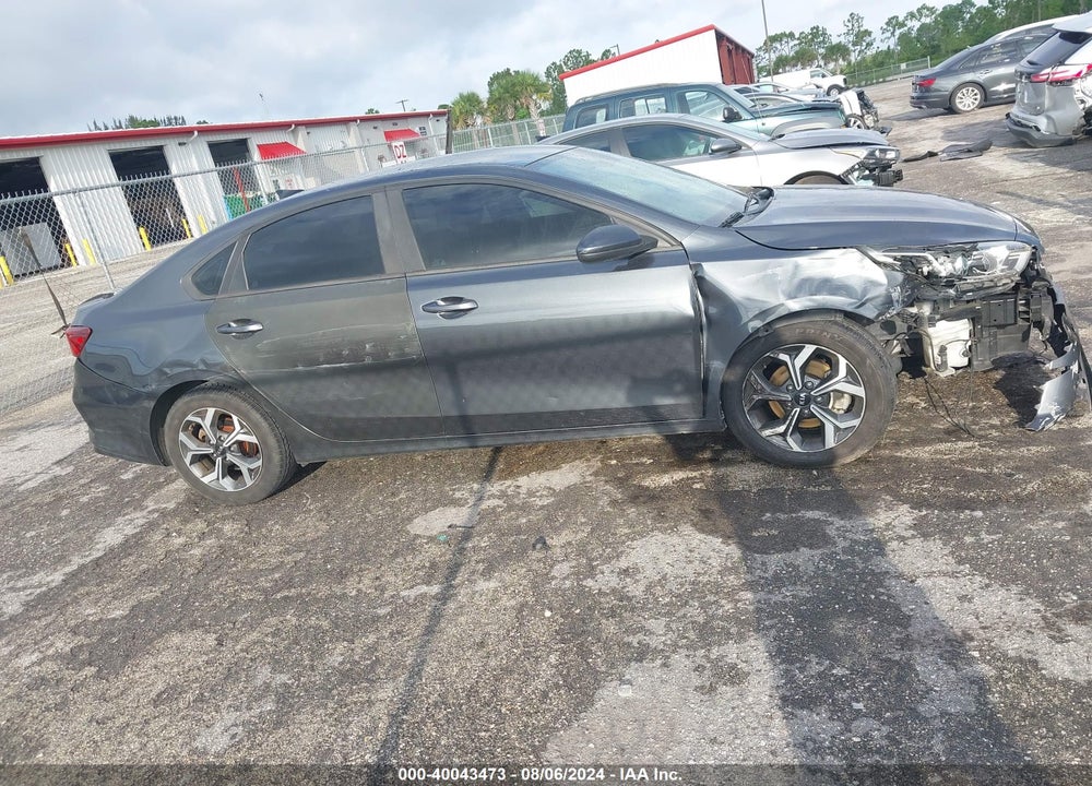 2019 KIA FORTE LXS VIN: 3KPF24ADXKE092368