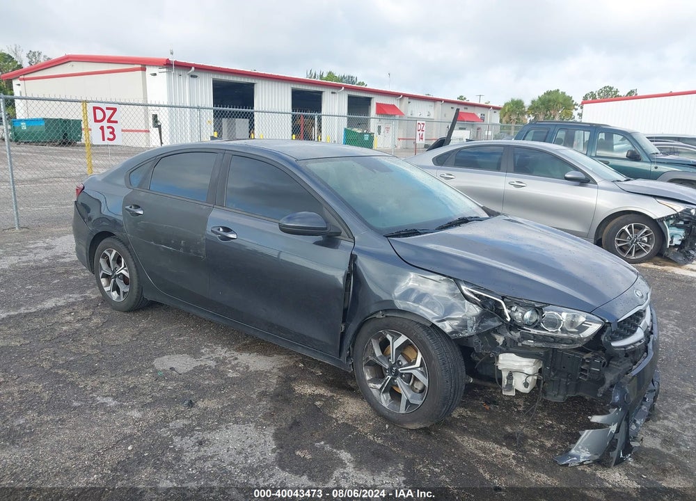 2019 KIA FORTE LXS VIN: 3KPF24ADXKE092368