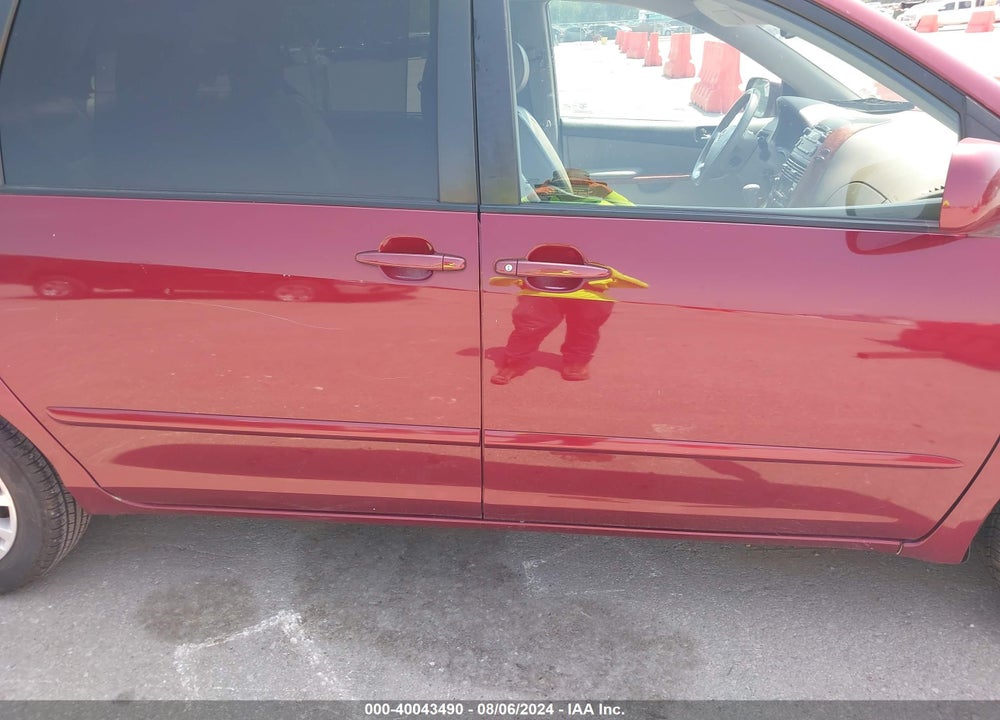 2007 TOYOTA SIENNA XLE VIN: 5TDZK22CX7S098854