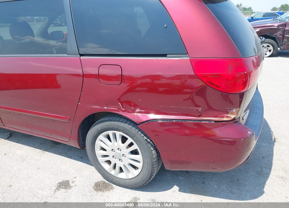 2007 TOYOTA SIENNA XLE VIN: 5TDZK22CX7S098854