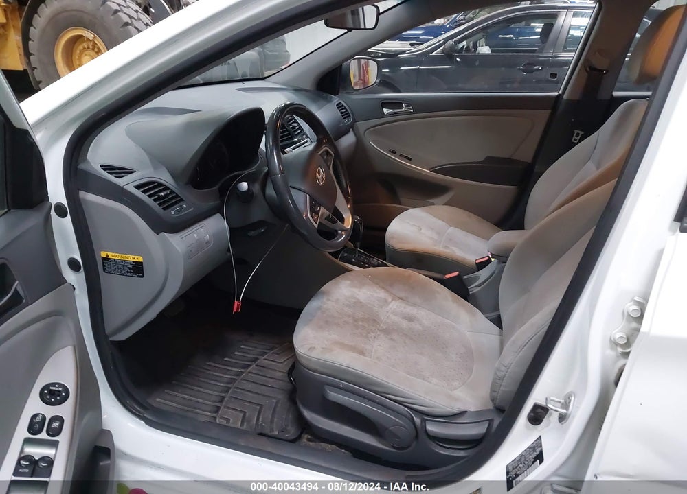 2014 HYUNDAI ACCENT SE VIN: KMHCU5AE4EU146096