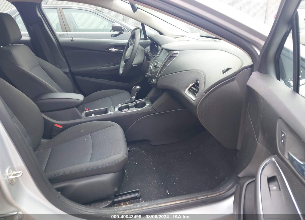 2018 CHEVROLET CRUZE LT AUTO VIN: 1G1BE5SM4J7169902