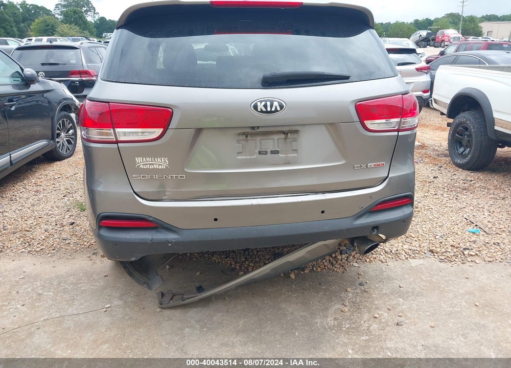 2016 KIA SORENTO 2.0T EX VIN: 5XYPH4A17GG041512