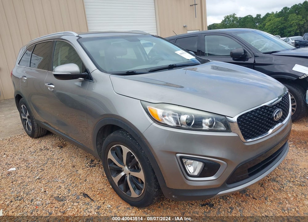 2016 KIA SORENTO 2.0T EX VIN: 5XYPH4A17GG041512