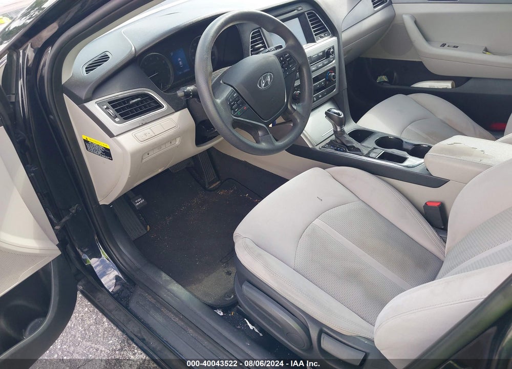 2017 HYUNDAI SONATA SE VIN: 5NPE24AF5HH483302