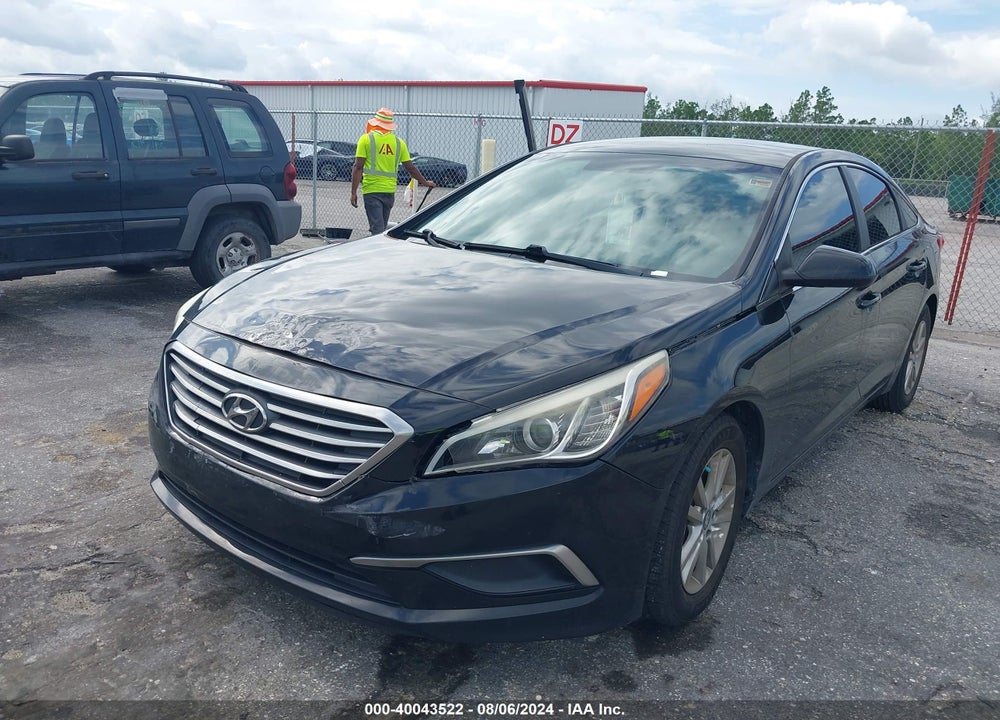 2017 HYUNDAI SONATA SE VIN: 5NPE24AF5HH483302