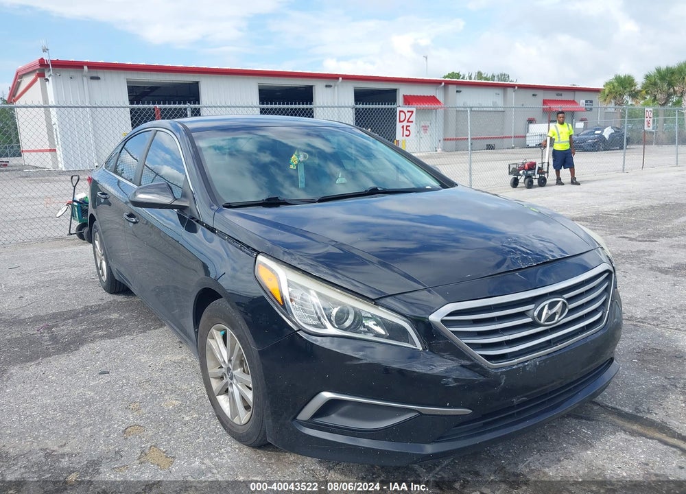 2017 HYUNDAI SONATA SE VIN: 5NPE24AF5HH483302