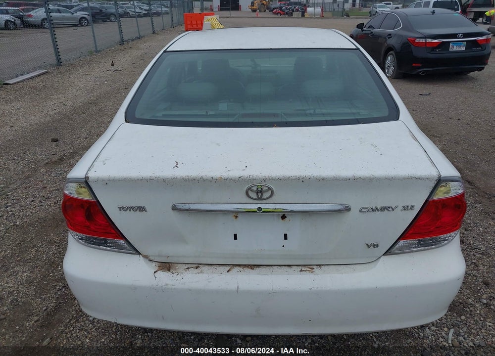2005 TOYOTA CAMRY XLE V6 VIN: 4T1BF30K35U605300