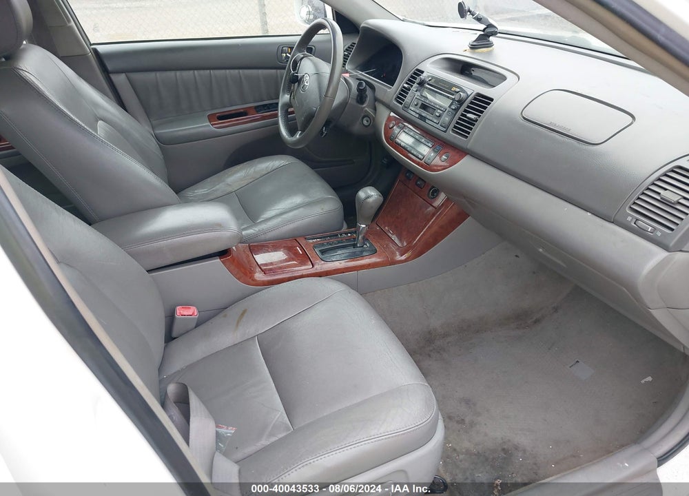 2005 TOYOTA CAMRY XLE V6 VIN: 4T1BF30K35U605300