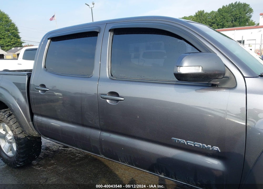 2015 TOYOTA TACOMA BASE V6 VIN: 5TFLU4EN7FX147185