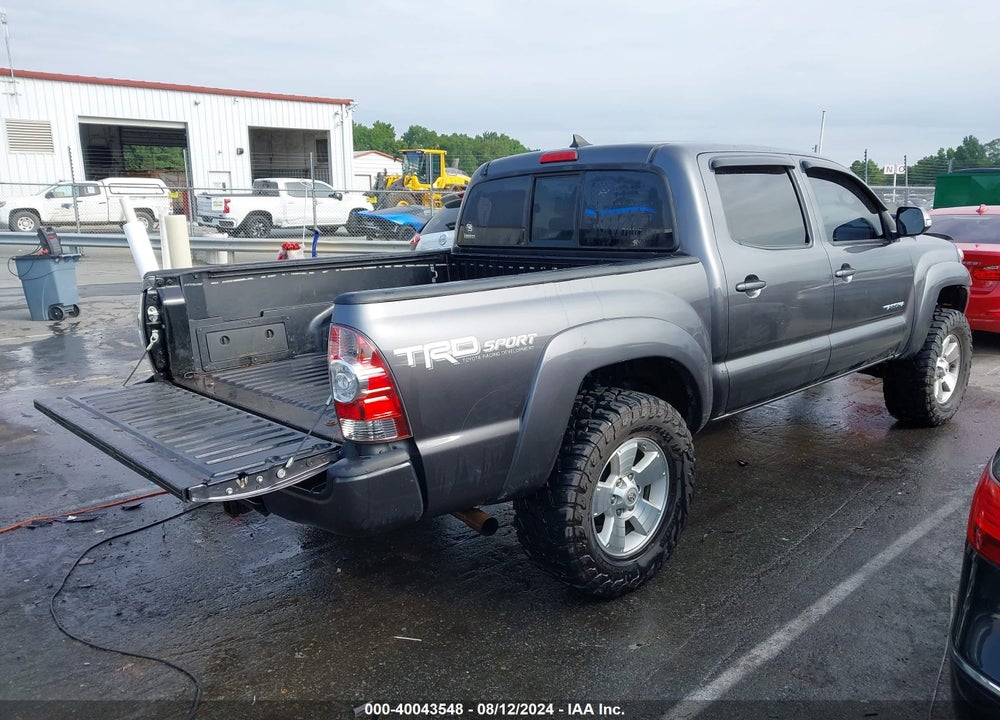 2015 TOYOTA TACOMA BASE V6 VIN: 5TFLU4EN7FX147185