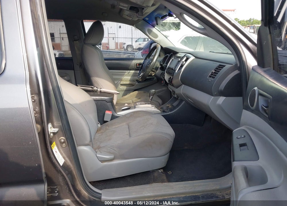 2015 TOYOTA TACOMA BASE V6 VIN: 5TFLU4EN7FX147185
