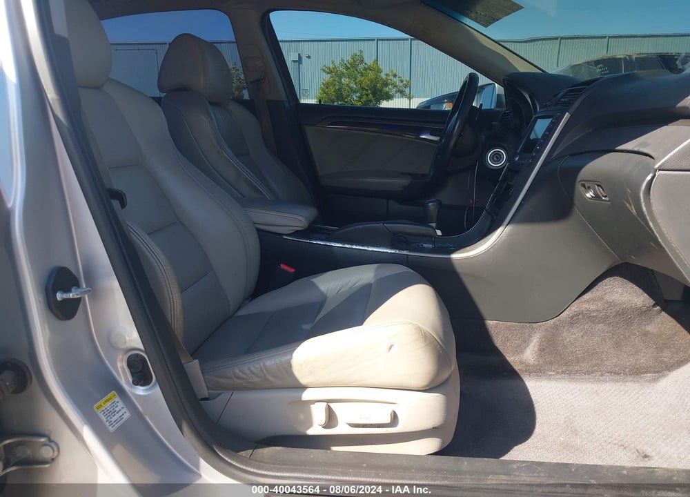 2007 ACURA TL TYPE S VIN: 19UUA76557A002262