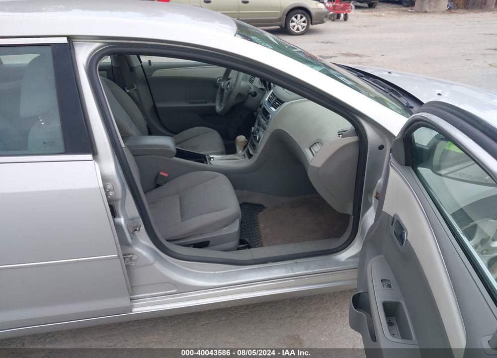 2011 CHEVROLET MALIBU LS VIN: 1G1ZB5E18BF211620