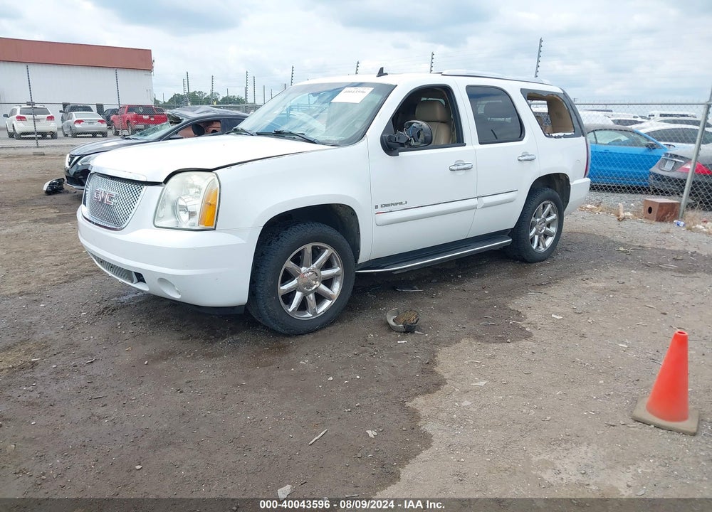 2007 GMC YUKON DENALI VIN: 1GKFK63877J154920