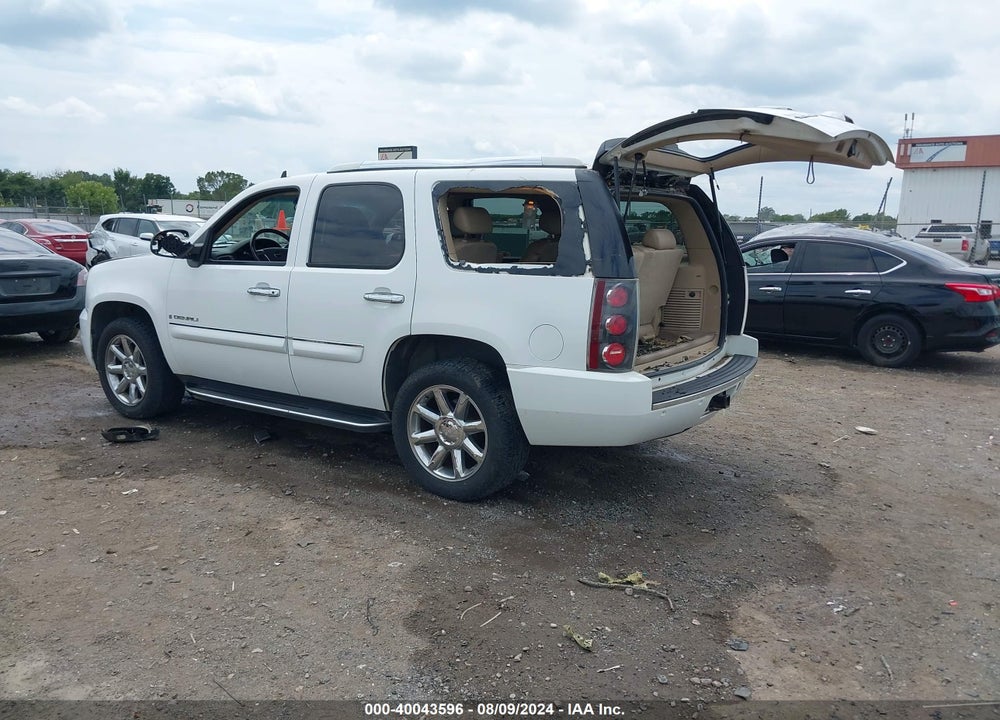 2007 GMC YUKON DENALI VIN: 1GKFK63877J154920