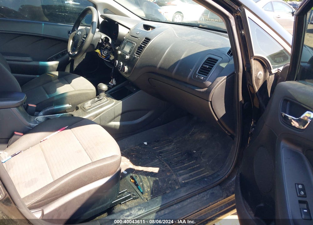 2016 KIA FORTE LX VIN: KNAFX4A60G5522489