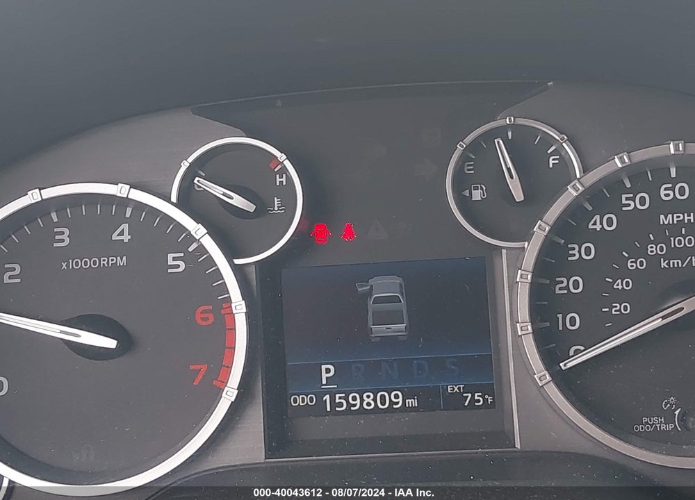 2016 TOYOTA TUNDRA PLATINUM 5.7L V8 VIN: 5TFAY5F16GX518903