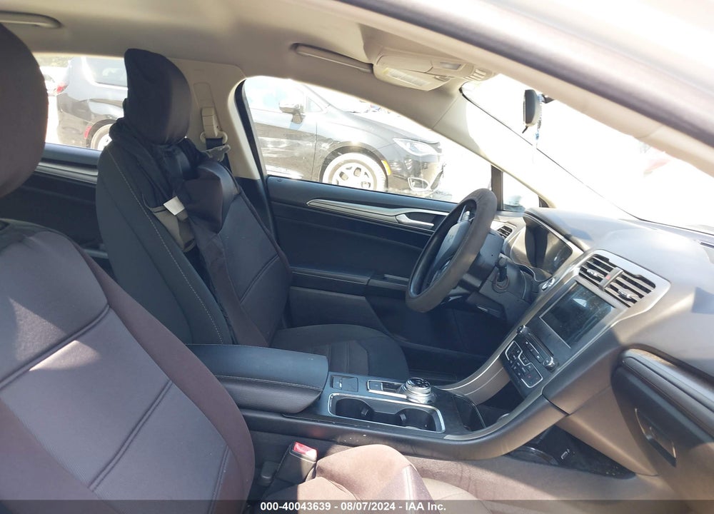 2018 FORD FUSION SE VIN: 3FA6P0HD4JR210217