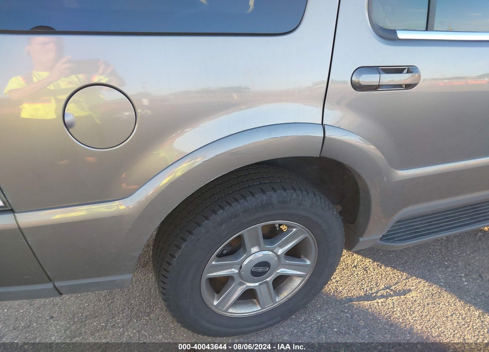 2004 LINCOLN AVIATOR VIN: 5LMEU88H64ZJ53785