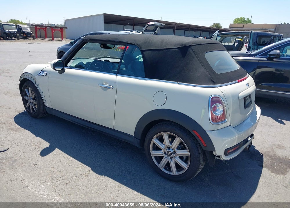 2013 MINI CONVERTIBLE COOPER S VIN: WMWZP3C52DT551138