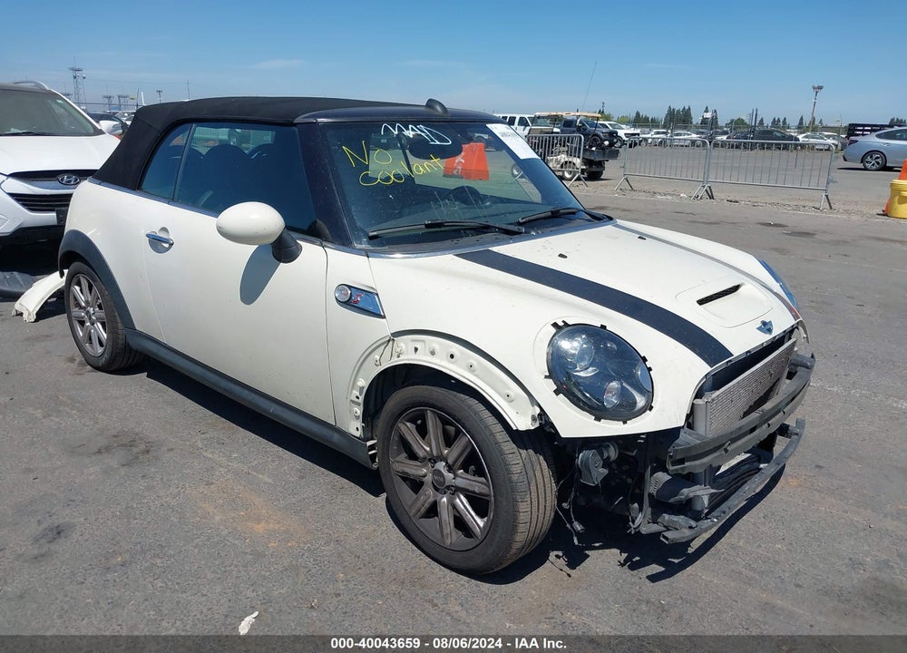 2013 MINI CONVERTIBLE COOPER S VIN: WMWZP3C52DT551138