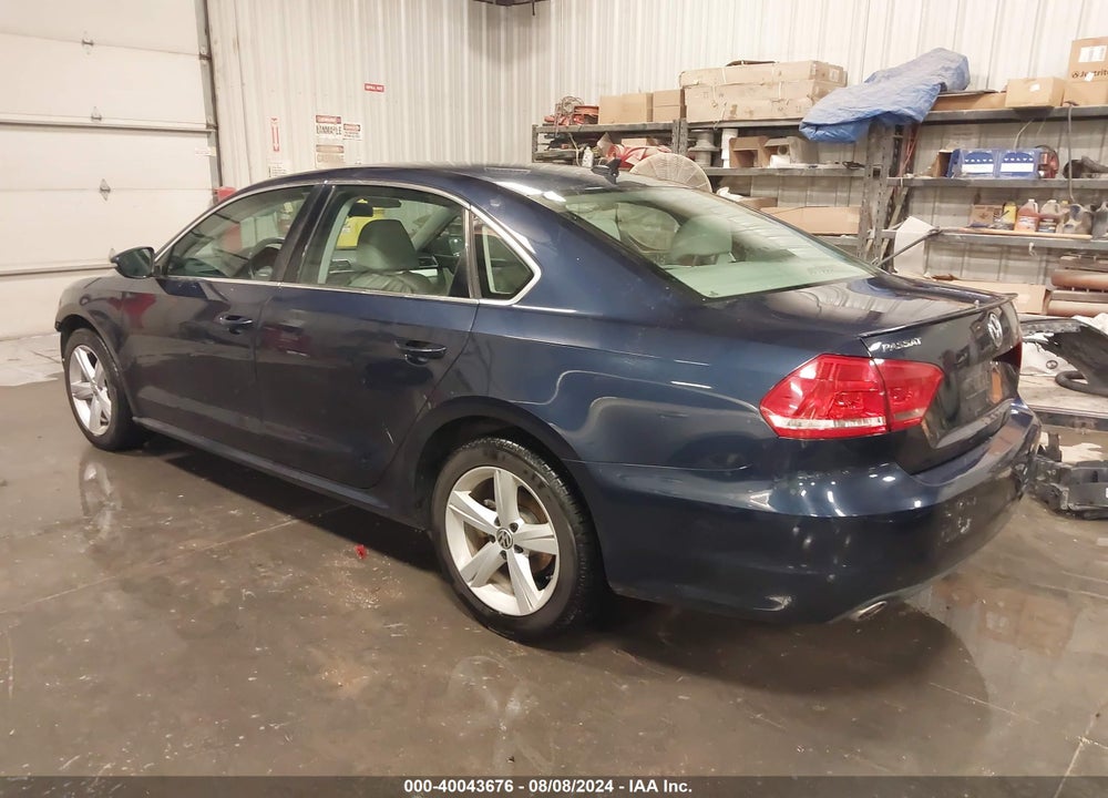 2012 VOLKSWAGEN PASSAT 2.0L TDI SE VIN: 1VWBN7A34CC051044