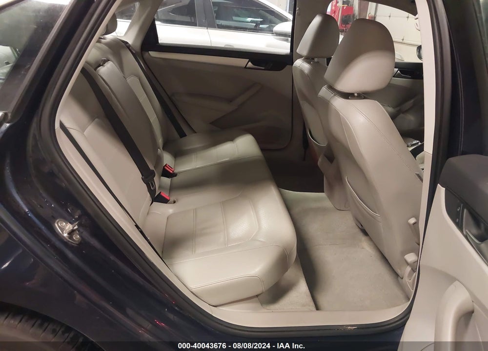 2012 VOLKSWAGEN PASSAT 2.0L TDI SE VIN: 1VWBN7A34CC051044