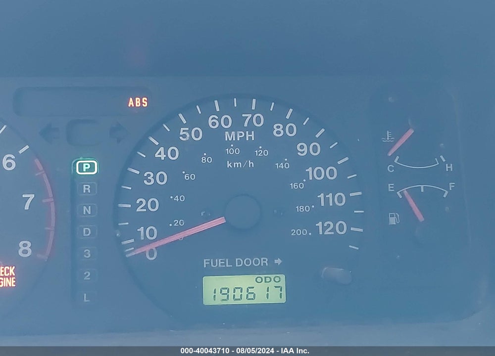 2000 ISUZU TROOPER LIMITED/LS/S VIN: JACDJ58X0Y7J00792