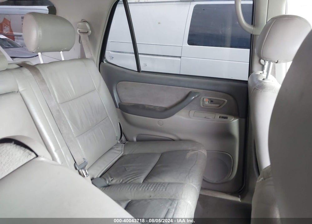 2002 TOYOTA SEQUOIA SR5 V8 VIN: 5TDBT44A32S081862