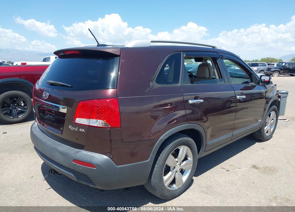 2013 KIA SORENTO EX VIN: 5XYKUCA62DG387216