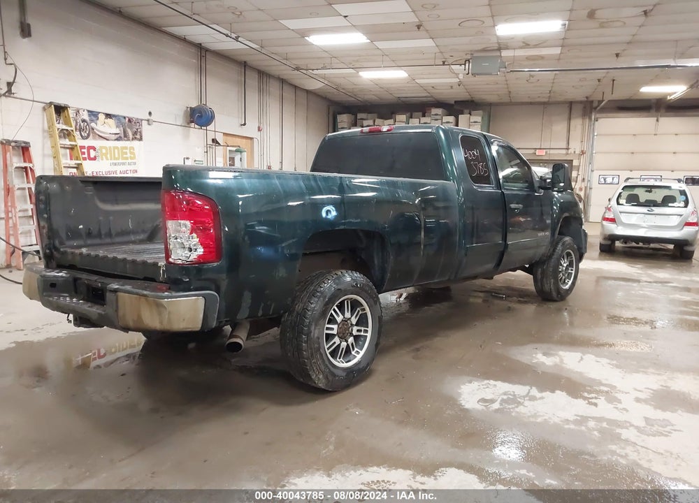 2008 CHEVROLET SILVERADO VIN: 1GCHK39K28E159071