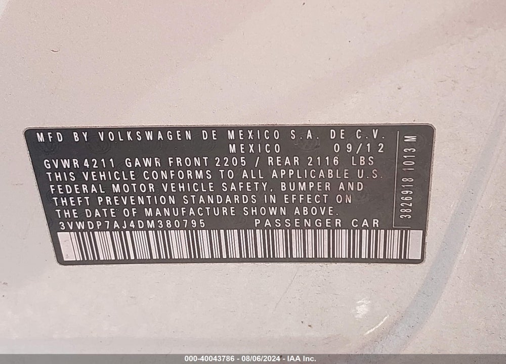 2013 VOLKSWAGEN JETTA 2.5L SE VIN: 3VWDP7AJ4DM380795