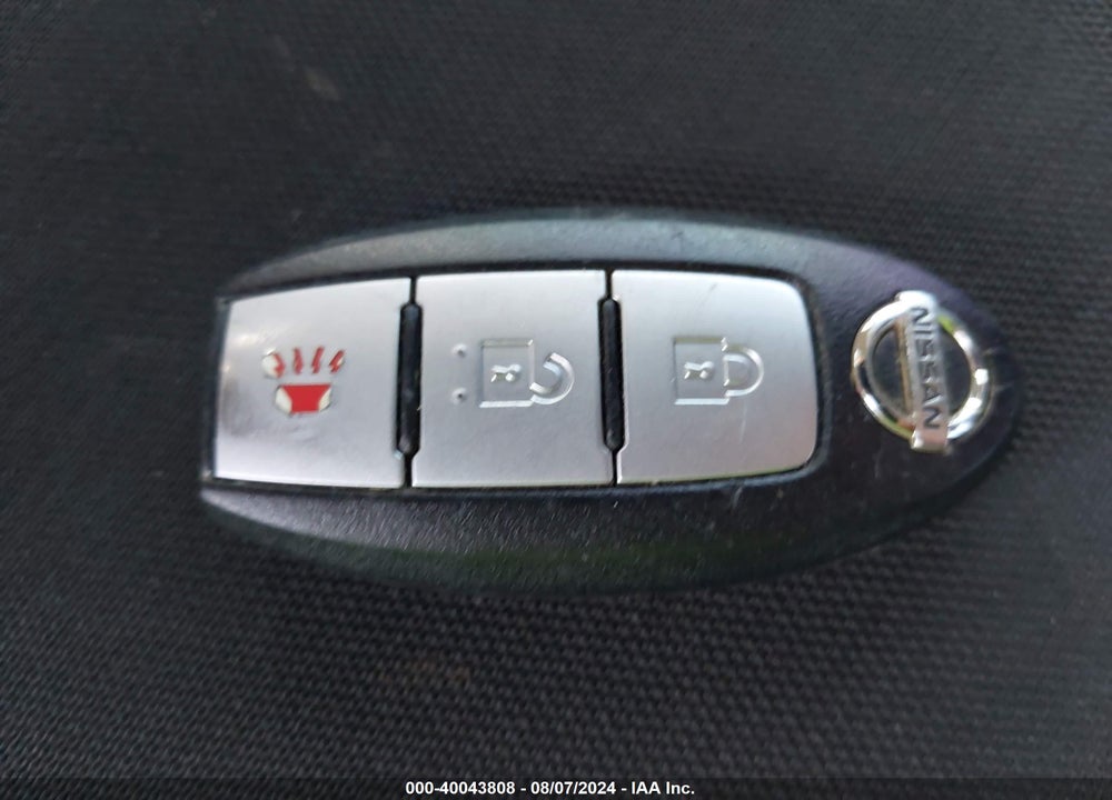 2017 NISSAN TITAN SV VIN: 1N6AA1EK2HN533335
