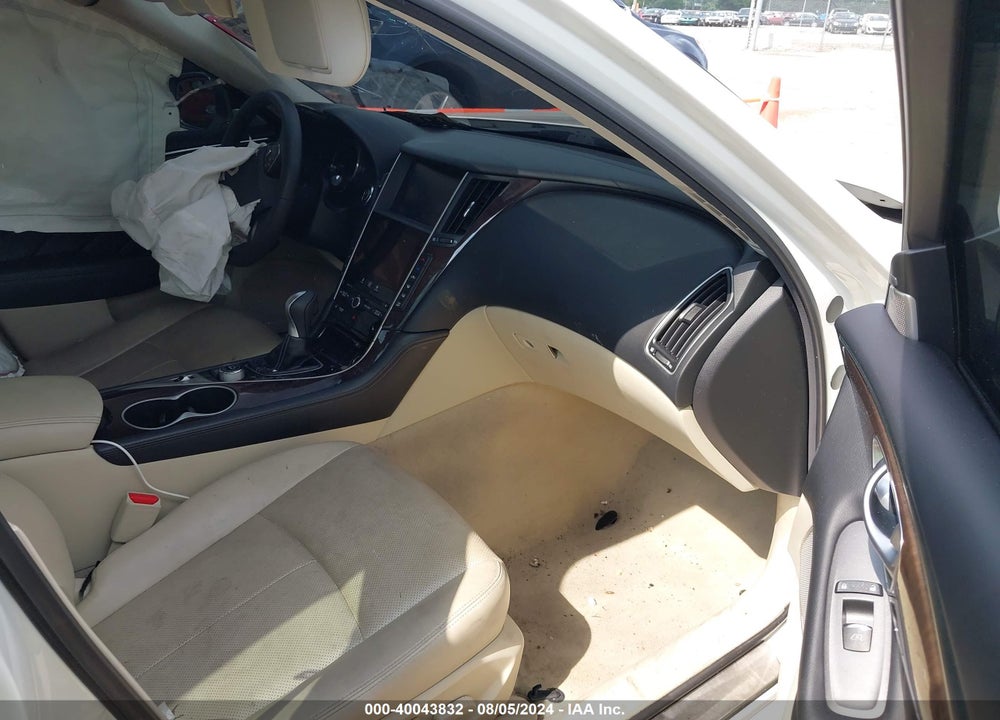 2017 INFINITI Q50 3.0T PREMIUM VIN: JN1EV7AR7HM830575