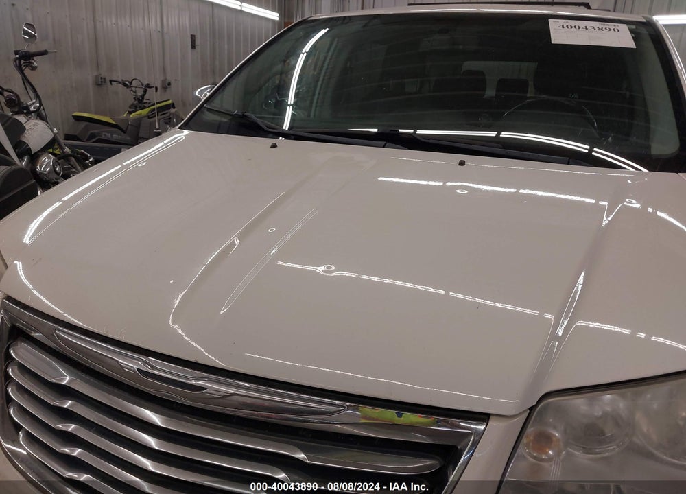 2011 CHRYSLER TOWN & COUNTRY TOURING-L VIN: 2A4RR8DGXBR704793